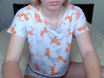 Cam stars girl kittycat__meow_ image #4380109