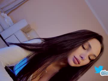 Cam stars girl hollyextra image #3252915