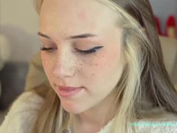 Cam stars girl mia_milagros image #1820406