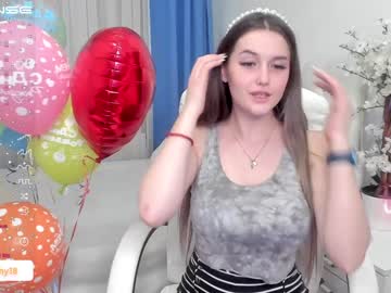 Cam stars girl emmika_ image #4549207