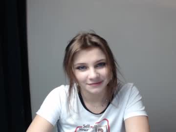 Cam stars girl relax_nina image #523593