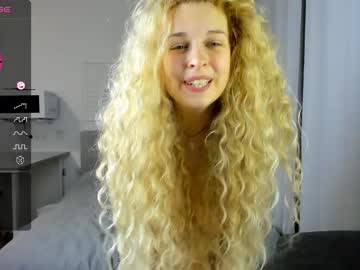 Cam stars girl mila_martella2004 image #5142298