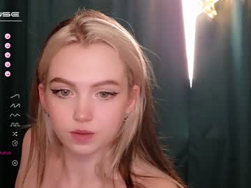 Cam stars girl small_blondee image #4939492