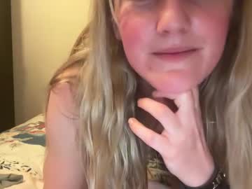 daphneflowersxoxo cam stars