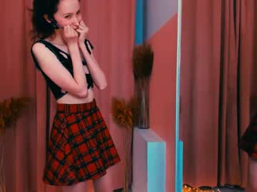 Cam stars girl hailiemills image #3061888