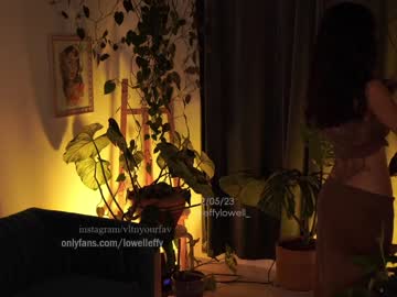 Cam stars girl effylowell_ image #4343385