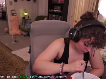 Cam stars girl evelynpiers image #3872799