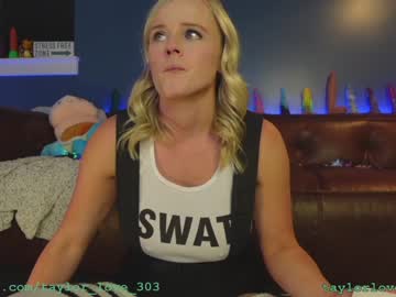 Cam stars girl taylor_love_303 image #5550940