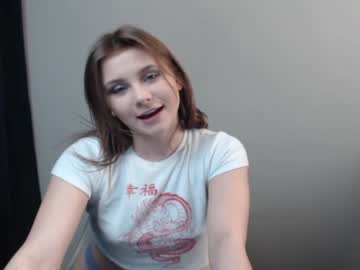 Cam stars girl relax_nina image #925333