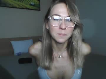 viktoriaaember cam stars