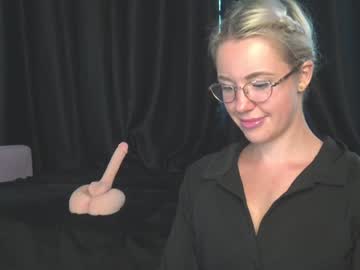 Cam stars girl xtina__ image #2747074