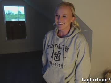 Cam stars girl taylor_love_303 image #3914034