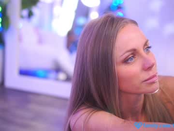 Cam stars girl eva_fashionista image #3329807