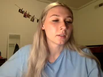 Cam stars girl petiteblondie13 image #6938542
