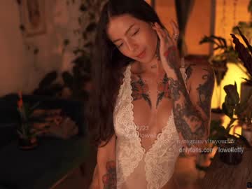 Cam stars girl effylowell_ image #5339292