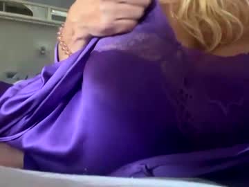 Cam stars girl hotmom2222 image #5076885