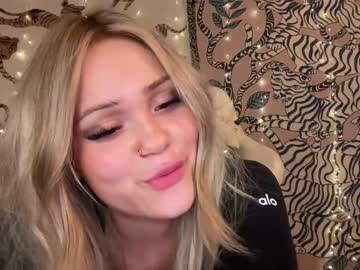 Cam stars girl ari_02 image #5326510