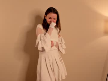 Cam stars girl winniewest_ image #4266236