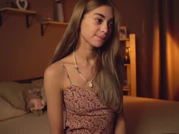Cam stars girl cuteelsa_ image #5750149