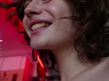 Cam stars girl mxxnsxsul image #6778292