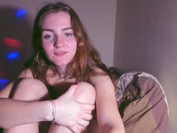 Cam stars girl paige_coyness image #879672