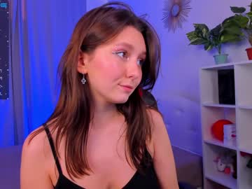Cam stars girl renessy_ image #3781428