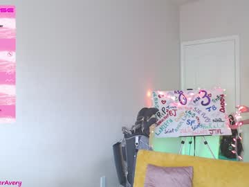 Cam stars girl petitebrat image #3926964