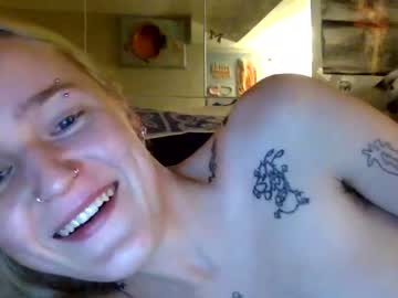 Cam stars couple chloekissesss image #852547