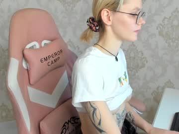 Cam stars girl blondyliluu image #6994555