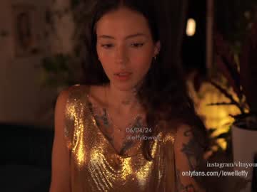 Cam stars girl effylowell_ image #6705068