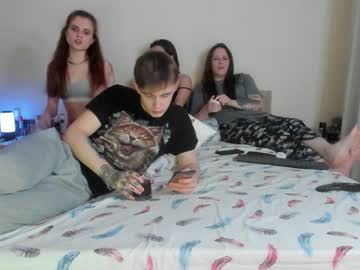 family2girl cam stars