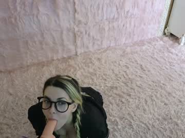 Cam stars girl welcome2pleasureland image #5150142