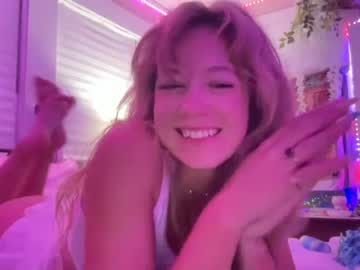 Cam stars girl riverthecollegegirl image #2402195