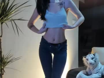 Cam stars girl sofiaandwonderland image #2034104
