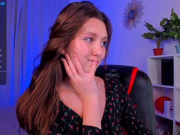 Cam stars girl renessy_ image #3783060