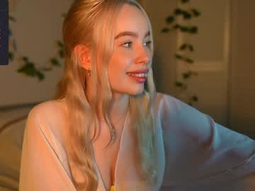 Cam stars girl mother__of__dragons image #5940779