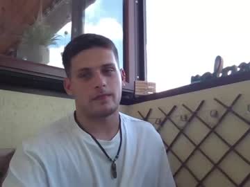 Cam stars man roberto_twink1 image #4668387