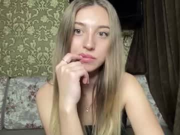 Cam stars girl lily_hun image #603322
