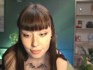 Cam stars girl ella_knockers_xl image #1490986