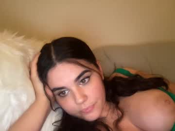 Cam stars girl gia_is_horny image #4981134