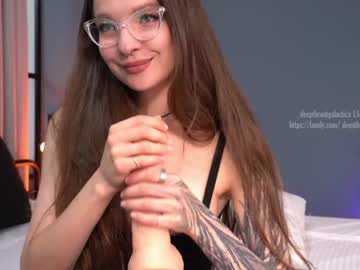 Cam stars girl _deepthroatgalactica image #2650768