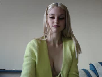 Cam stars girl qeensgambit image #1305887