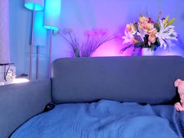 Cam stars girl littlee33 image #5697296