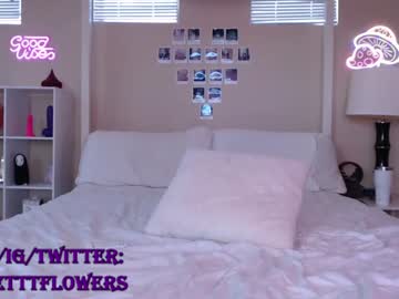 Cam stars girl violetttflowers image #2019632