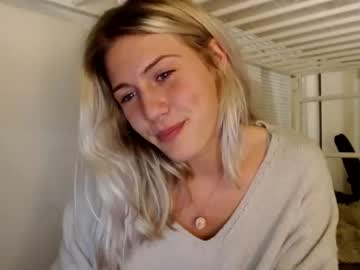 Cam stars girl bambis_honeypot image #894556
