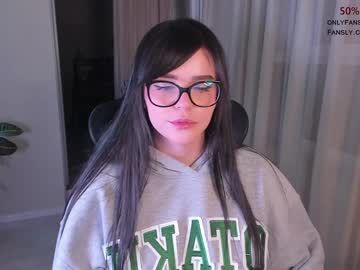 Cam stars girl aavee image #5746532
