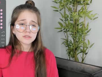 getupsbaby cam stars