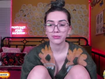 Cam stars girl daydreamur_gurl image #1153516