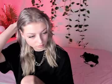 Cam stars girl princesss_mia image #1310575