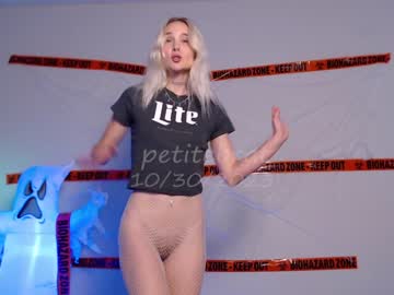 Cam stars girl petitebrat image #5567148